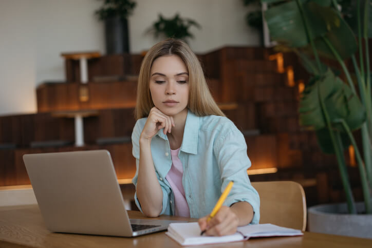 A student studying future trends in IT support